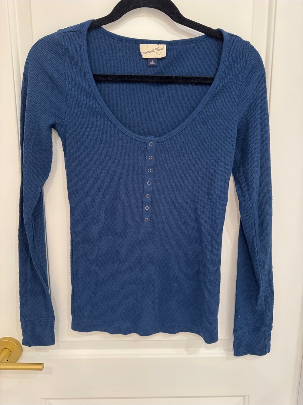 Universal Thread Women's Navy Blue Ribbed Henley Long Sleeve Top